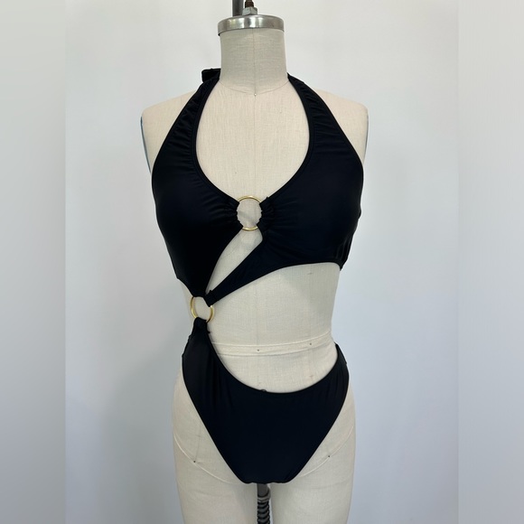 Monokini - Picture 4 of 4